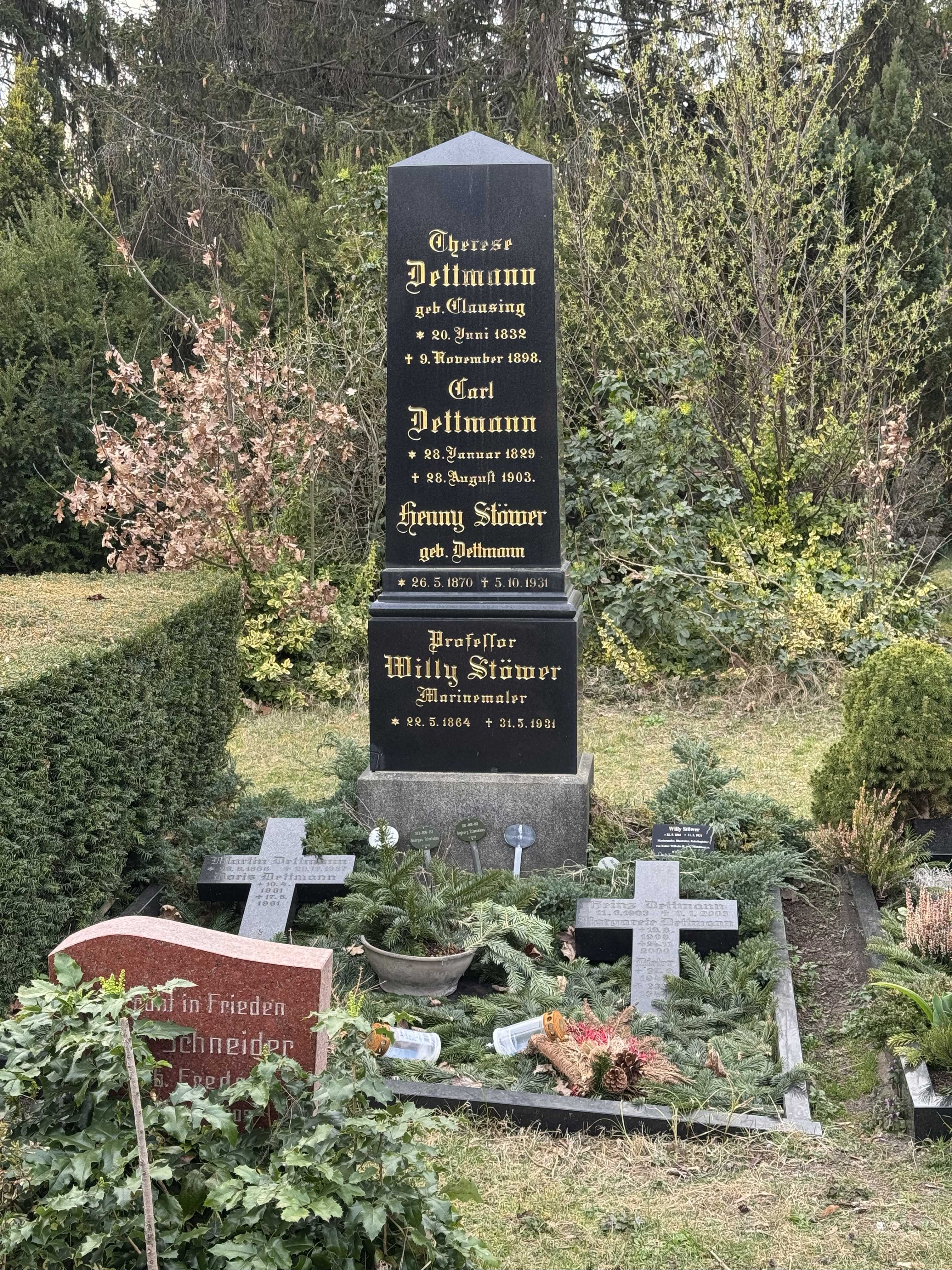 Grabstein Margarete Dettmann, Friedhof III der Jerusalems- und Neuen Kirchengemeinde, Berlin-Kreuzberg, Deutschland