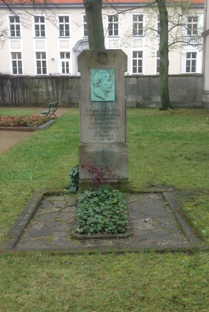 Grabstein Eduard Schamberg, Invalidenfriedhof Berlin, Deutschland