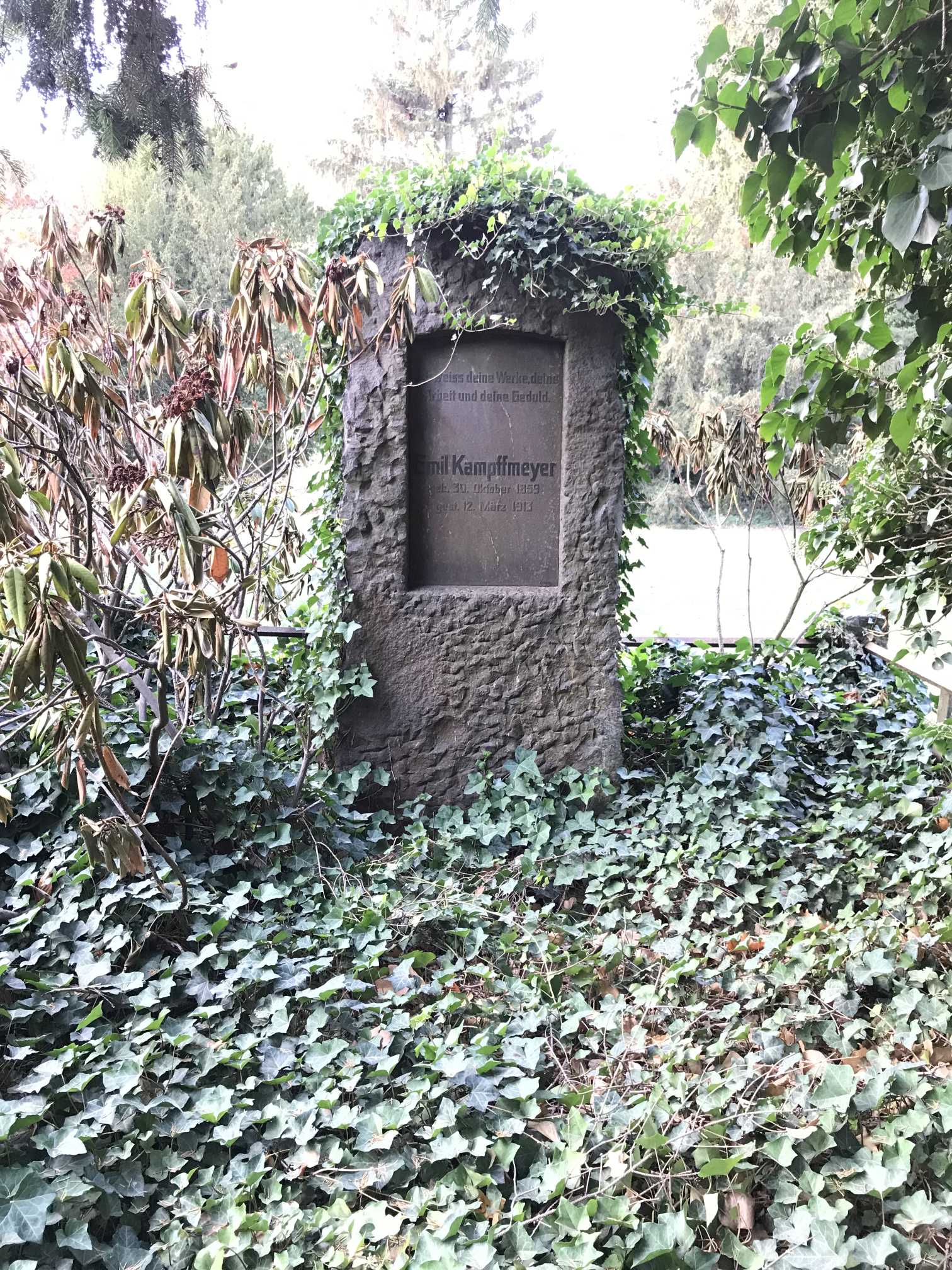 Grabstein Emil Kampffmeyer, Alter Friedhof Potsdam, Brandenburg