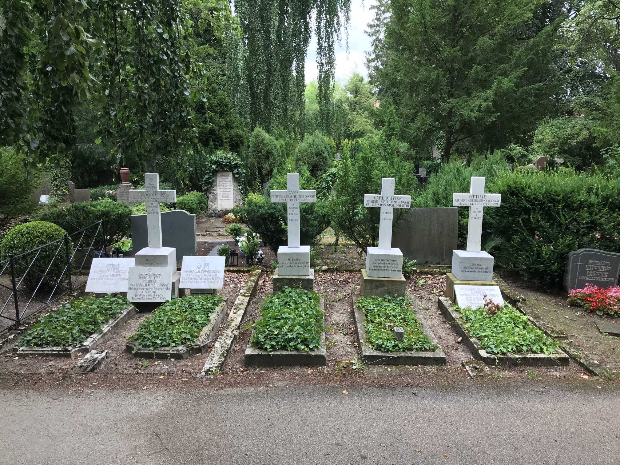Grabstein Feodora Seidemann, geb. Freiin von Beaulieu-Marconnay, Hauptfriedhof Weimar, Thüringen, Deutschland